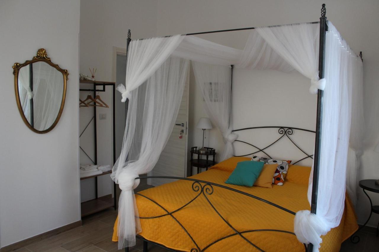 Coco & Lisbeth Bed And Breakfast Brindisi Exterior foto